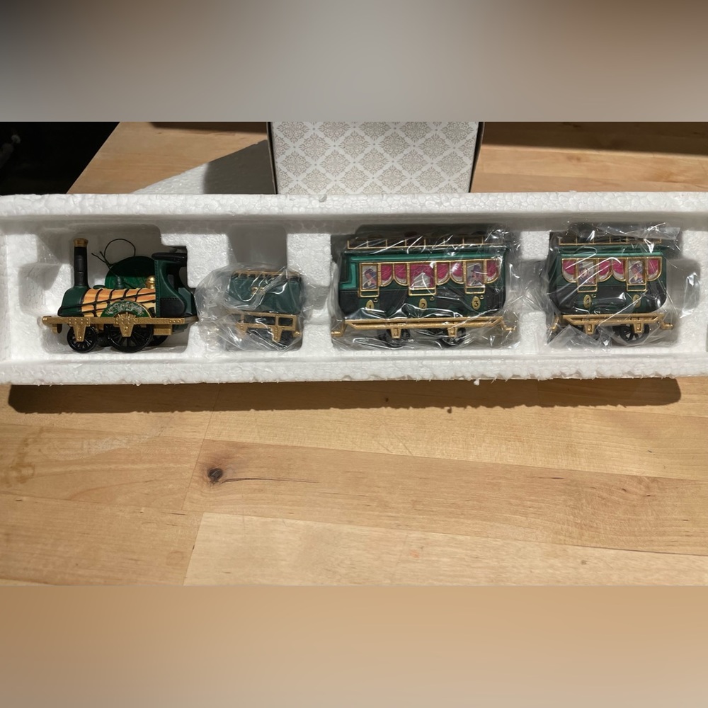 Heritage village collection. The Flying Scot train.